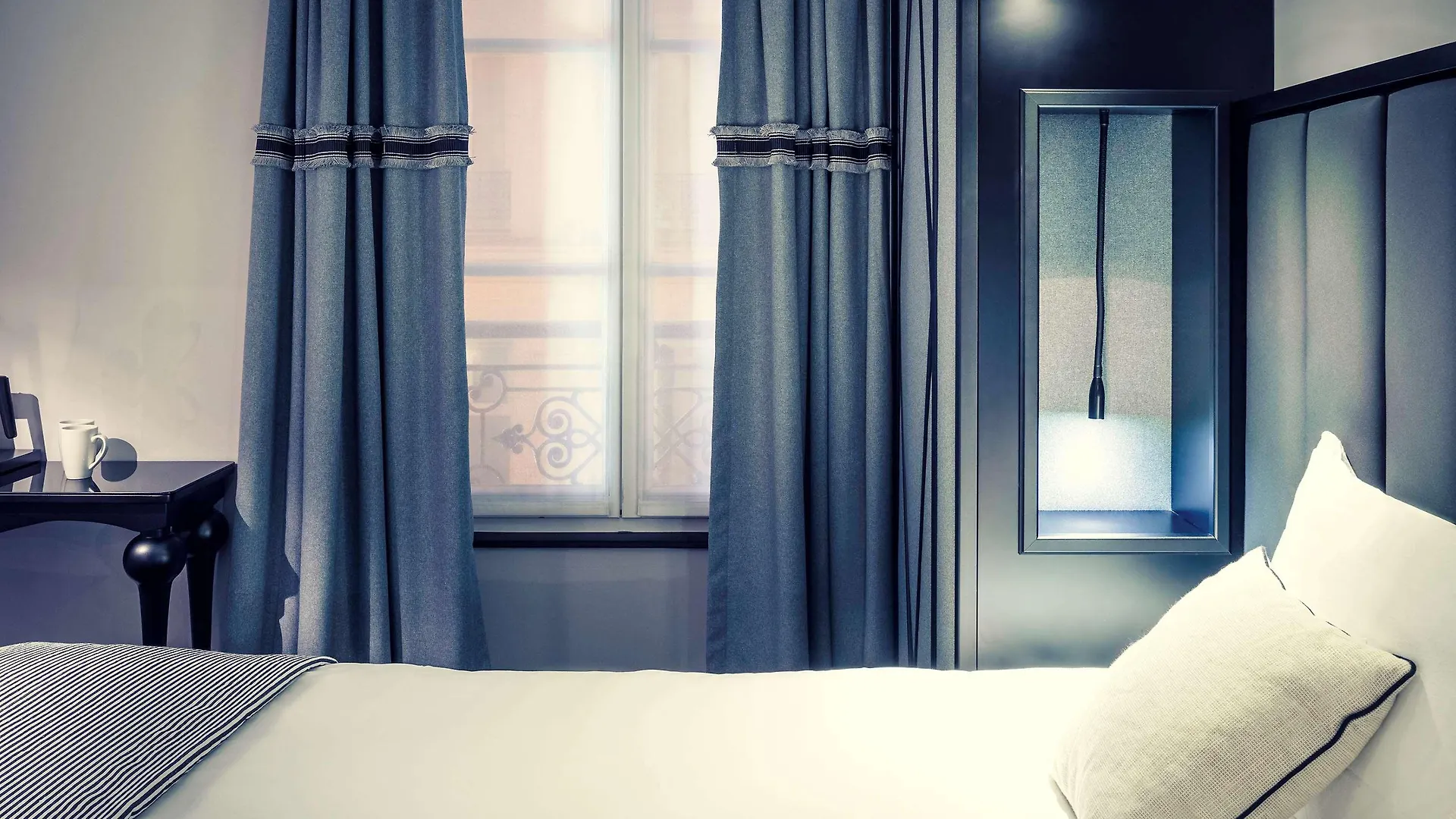 Mercure Arc De Triomphe Wagram