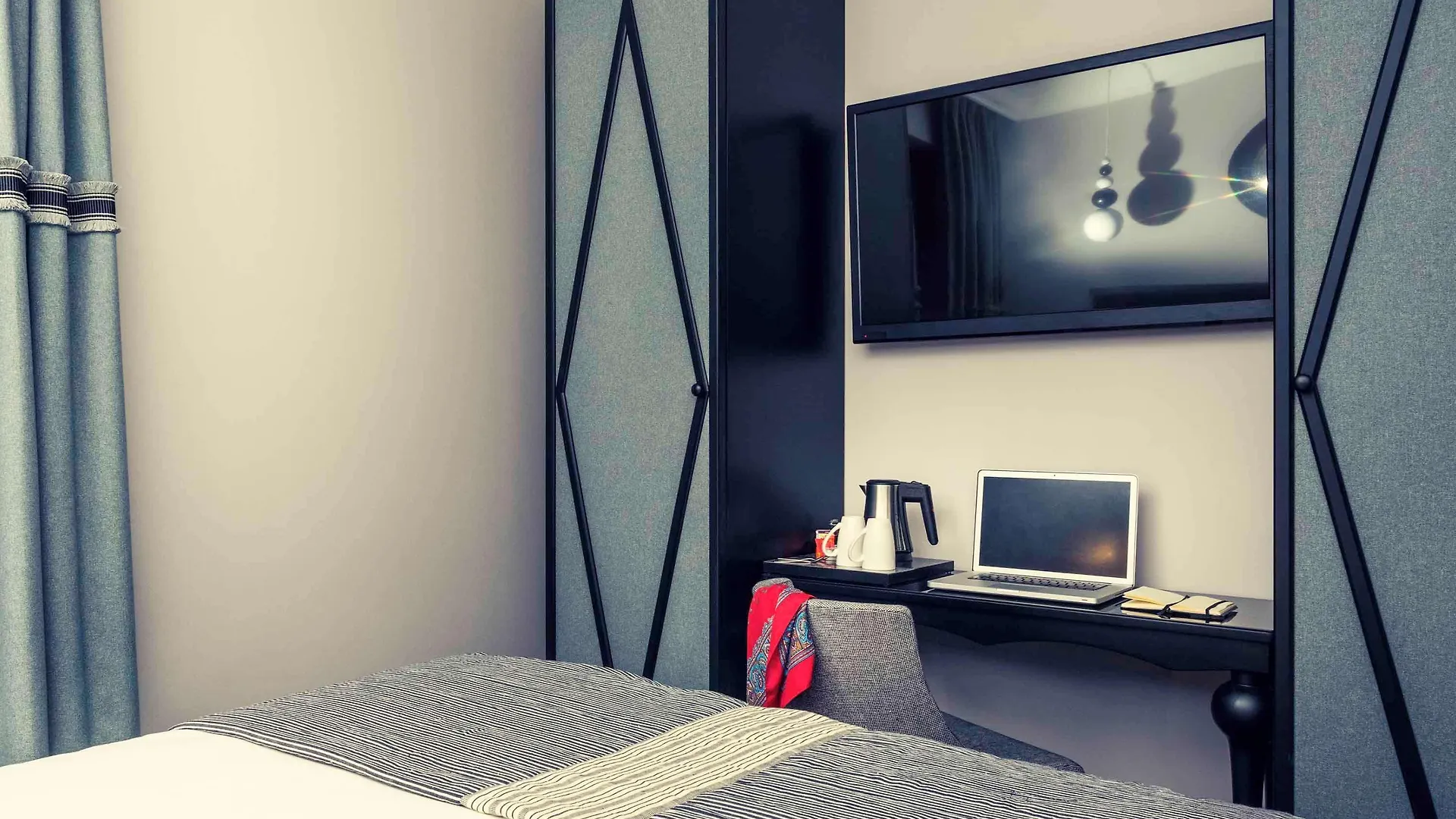 Mercure Arc De Triomphe Wagram 4*