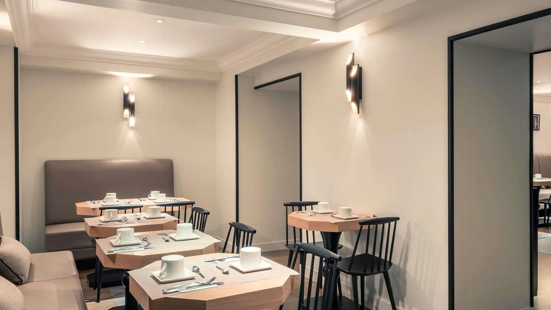 Hotel Mercure Arc De Triomphe Wagram