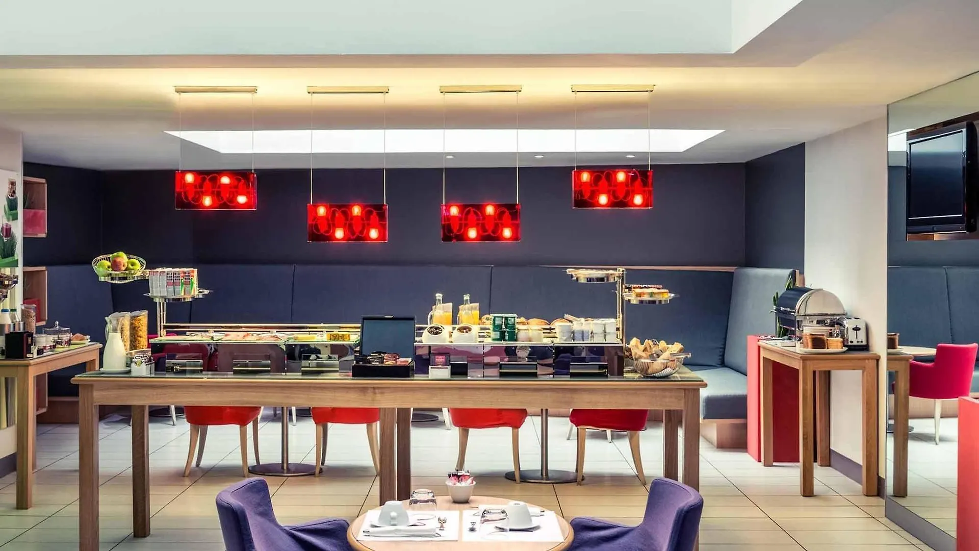 Mercure Arc De Triomphe Wagram Hotel Paris