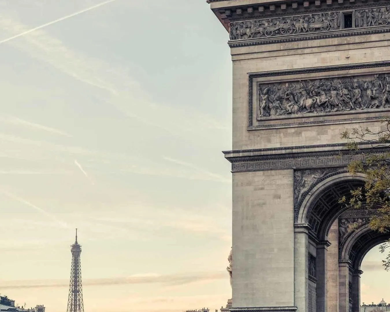 Mercure Arc De Triomphe Wagram Hotel