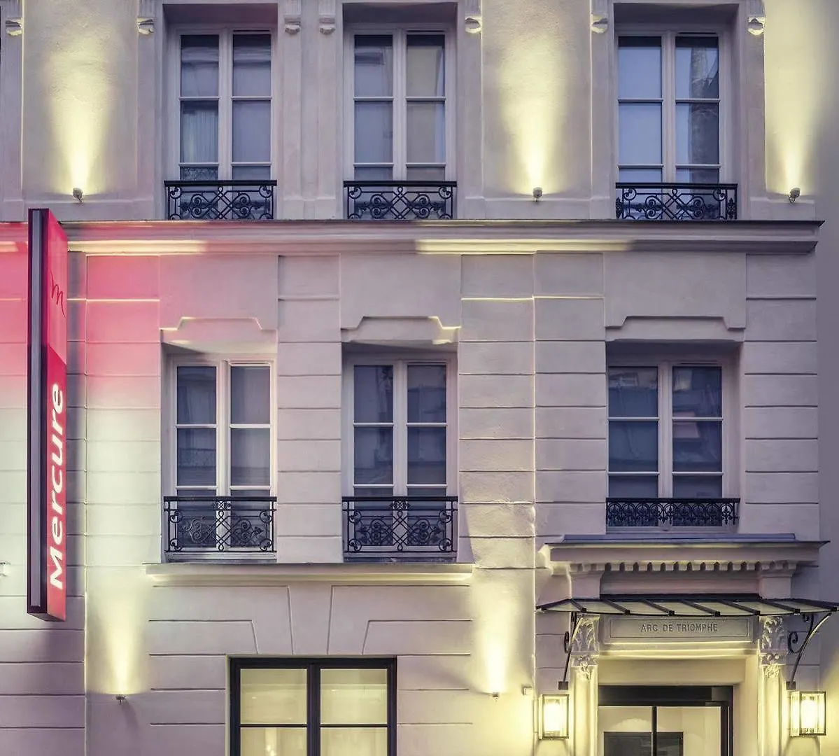 Mercure Arc De Triomphe Wagram 4* Paryż